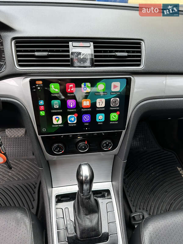 Volkswagen Passat 2012