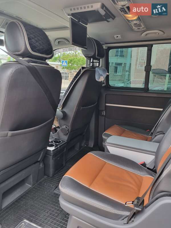 Volkswagen Multivan 2011