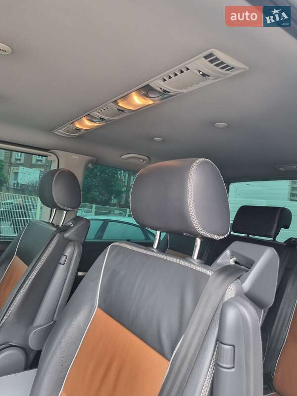 Volkswagen Multivan 2011