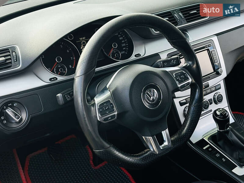 Volkswagen Passat 2012