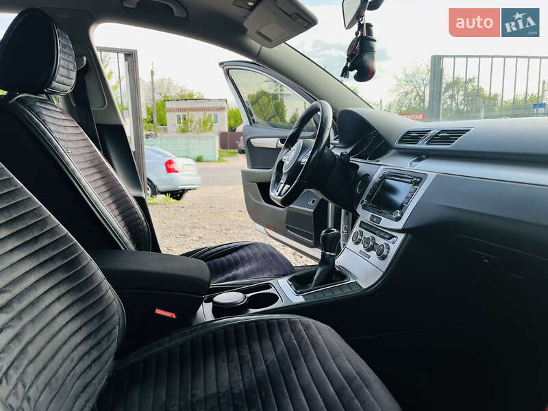 Volkswagen Passat 2012