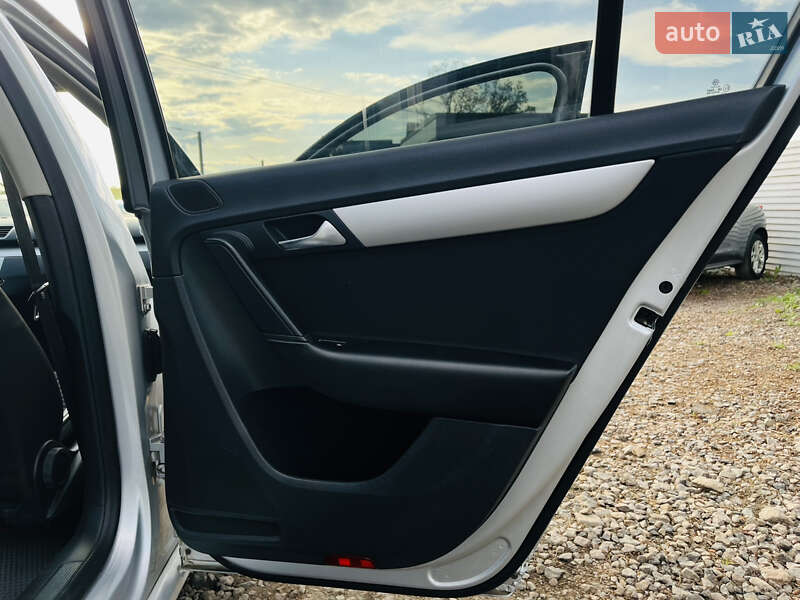 Volkswagen Passat 2012