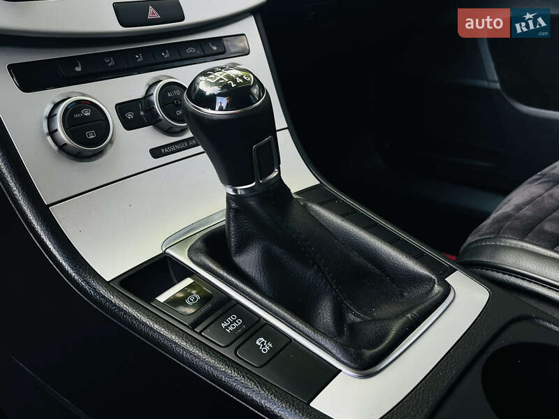 Volkswagen Passat 2012