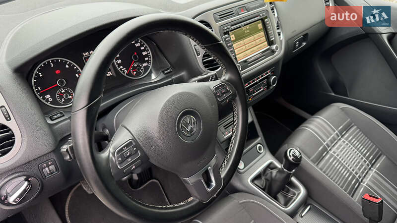 Volkswagen Tiguan 2015