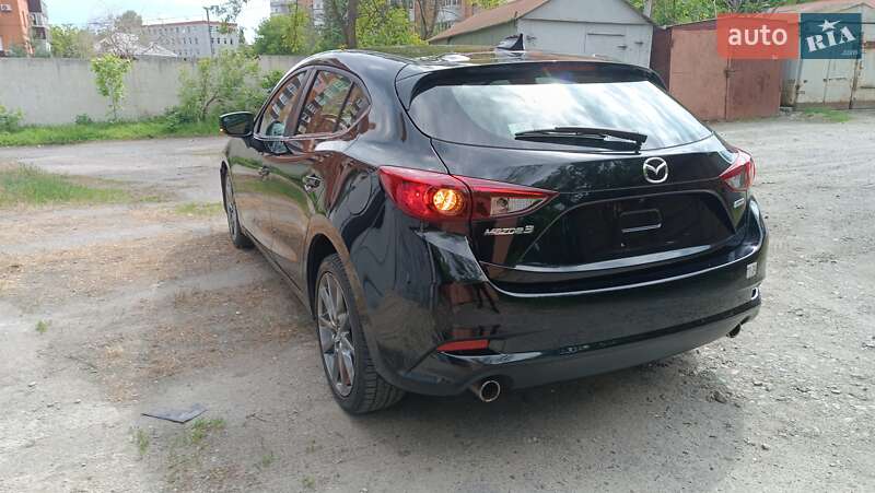 Mazda 3 2018