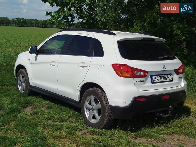 Mitsubishi ASX 2011