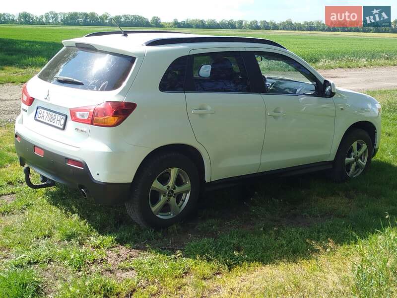 Mitsubishi ASX 2011