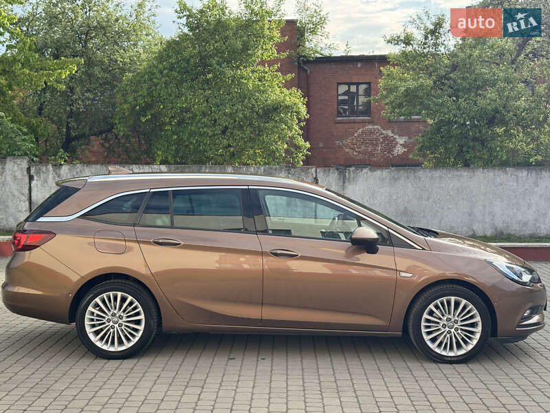 Opel Astra 2016