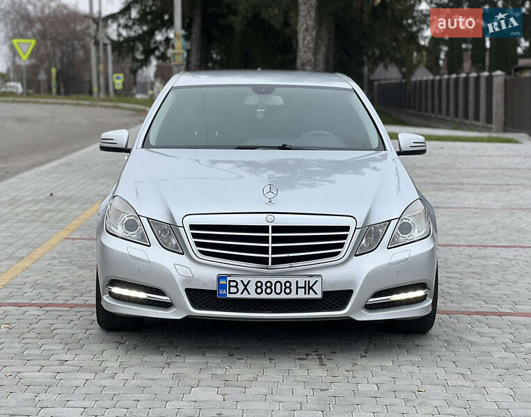 Mercedes-Benz E-Class 2011