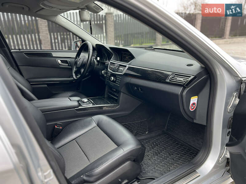 Mercedes-Benz E-Class 2011