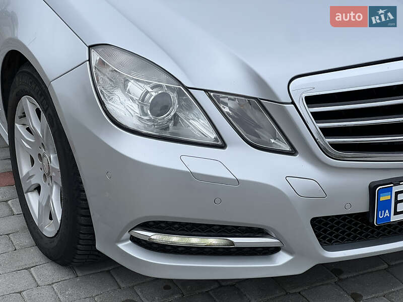 Mercedes-Benz E-Class 2011