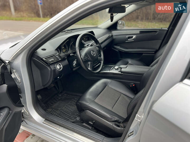 Mercedes-Benz E-Class 2011