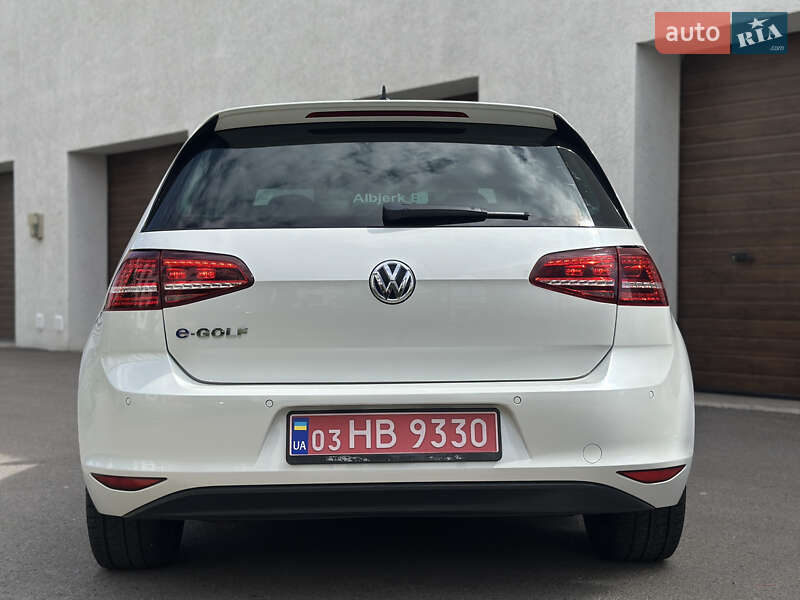 Volkswagen e-Golf 2015