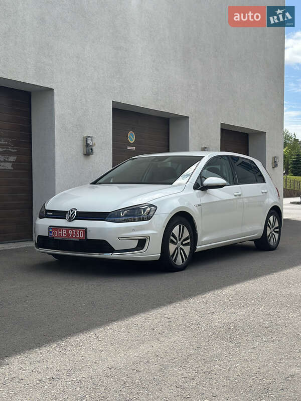 Volkswagen e-Golf 2015