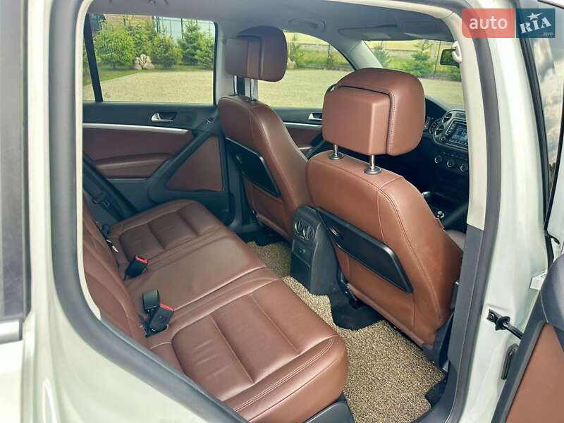 Volkswagen Tiguan 2015