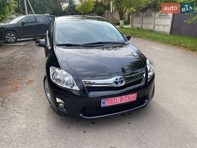 Toyota Auris 2011