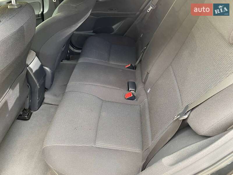 Toyota Auris 2011