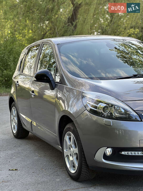 Renault Scenic 2015
