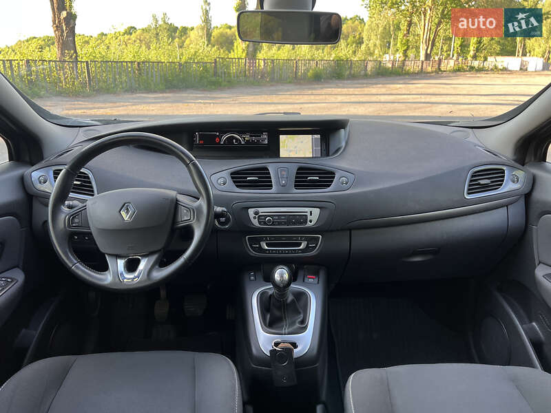 Renault Scenic 2015