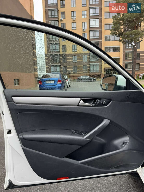 Volkswagen Passat 2012