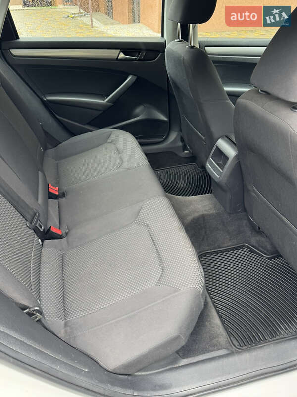 Volkswagen Passat 2012