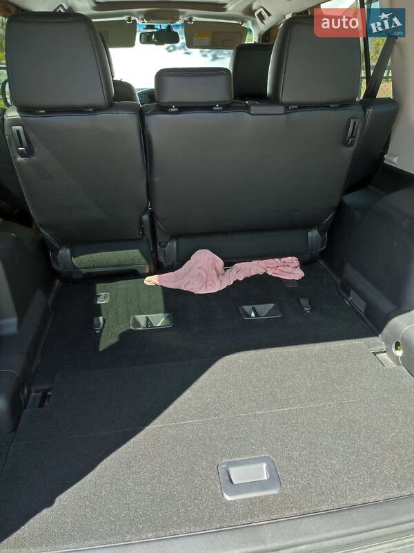 Mitsubishi Pajero Wagon 2011