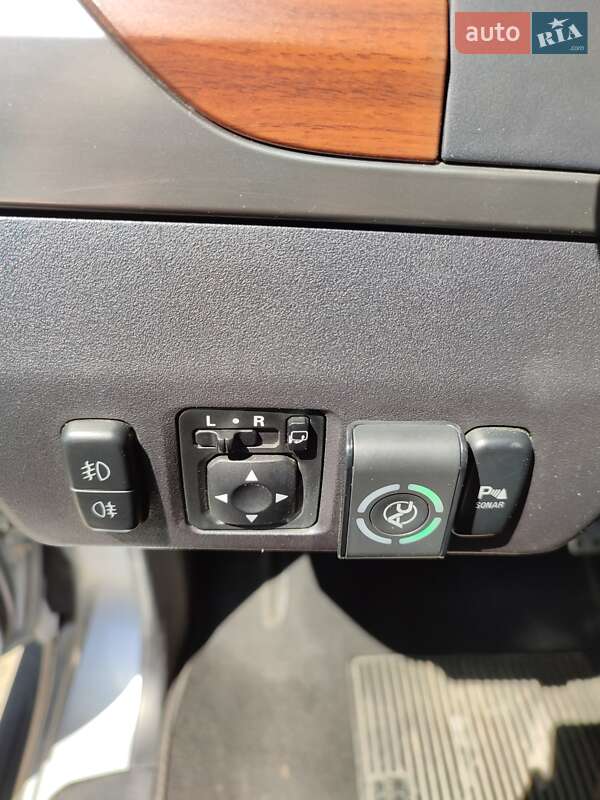 Mitsubishi Pajero Wagon 2011