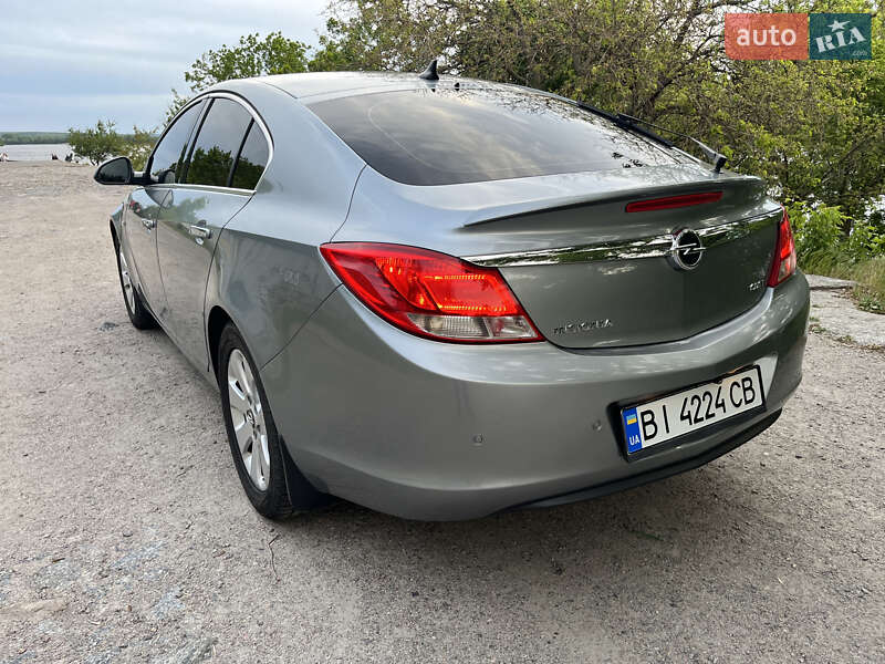 Opel Insignia 2011