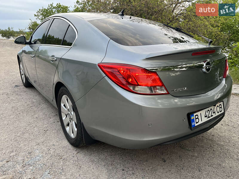 Opel Insignia 2011