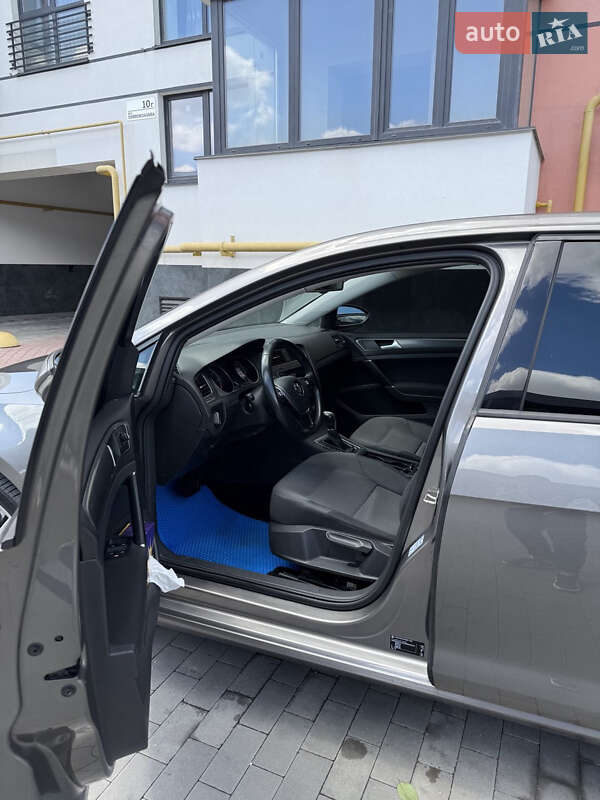 Volkswagen Golf 2013