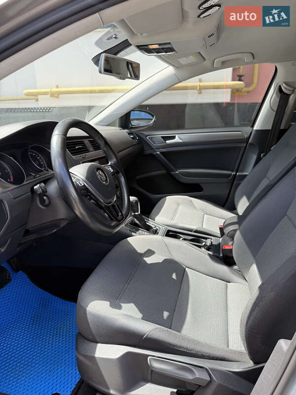 Volkswagen Golf 2013