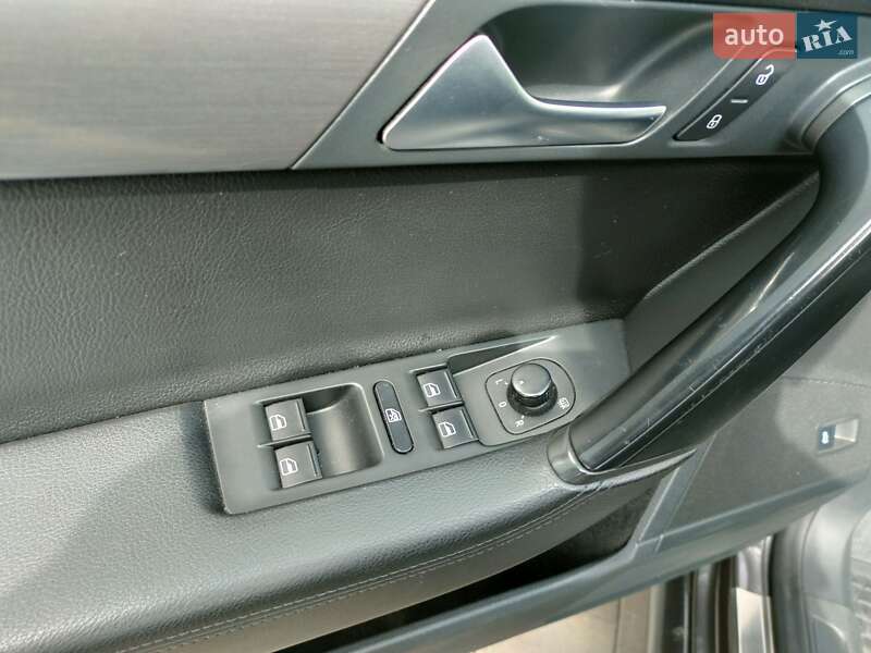 Volkswagen Passat 2011