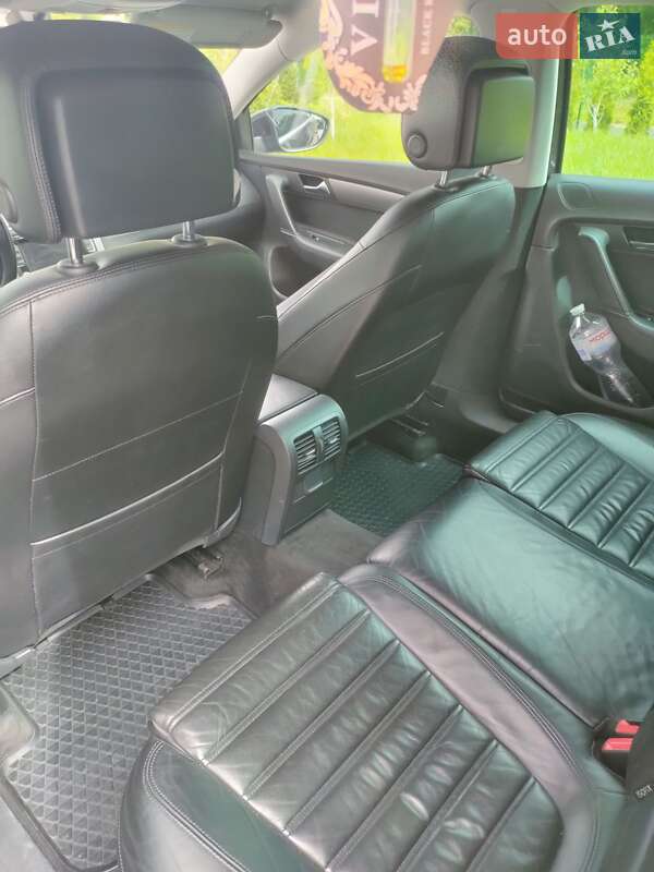 Volkswagen Passat 2011