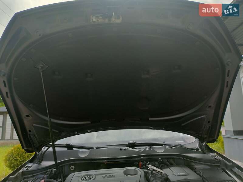 Volkswagen Passat 2011