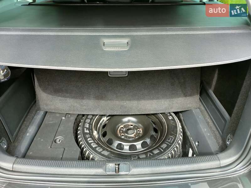 Volkswagen Passat 2011