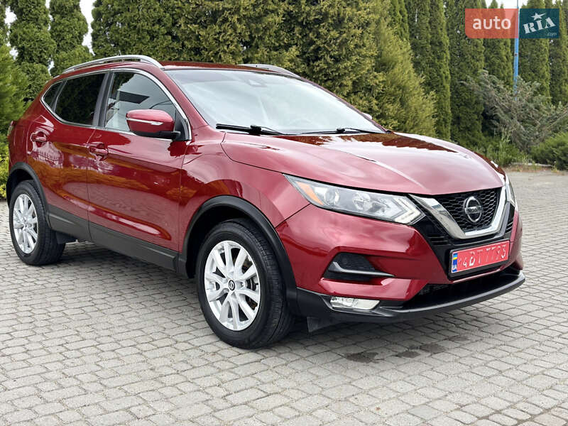 Nissan Rogue Sport 2021