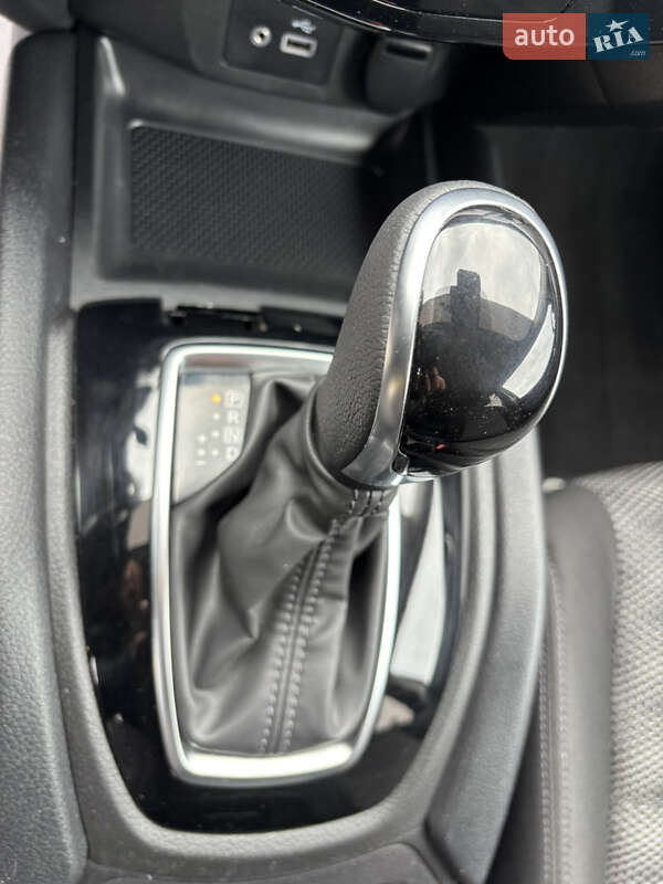 Nissan Rogue Sport 2021