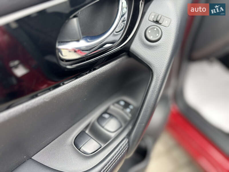 Nissan Rogue Sport 2021