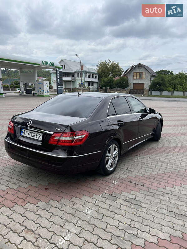 Mercedes-Benz E-Class 2009