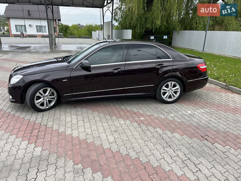 Mercedes-Benz E-Class 2009