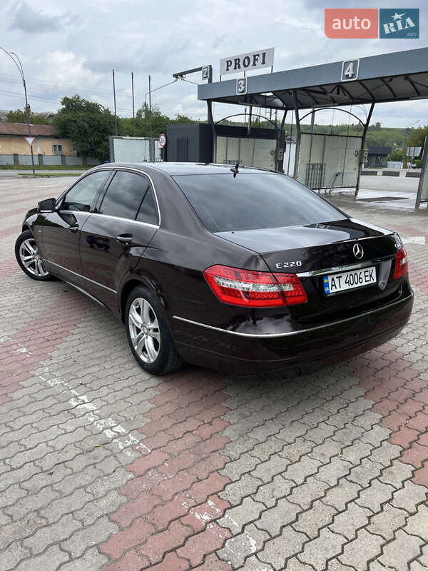 Mercedes-Benz E-Class 2009