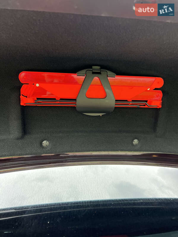 Mercedes-Benz E-Class 2009