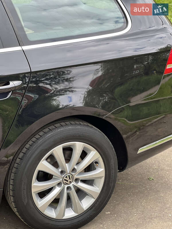 Volkswagen Passat 2011