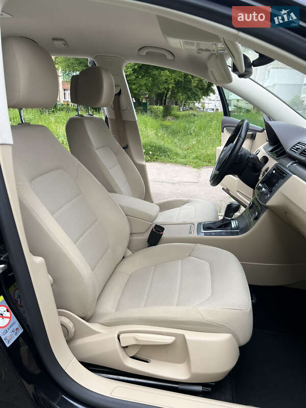 Volkswagen Passat 2011