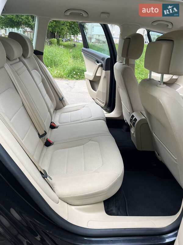 Volkswagen Passat 2011