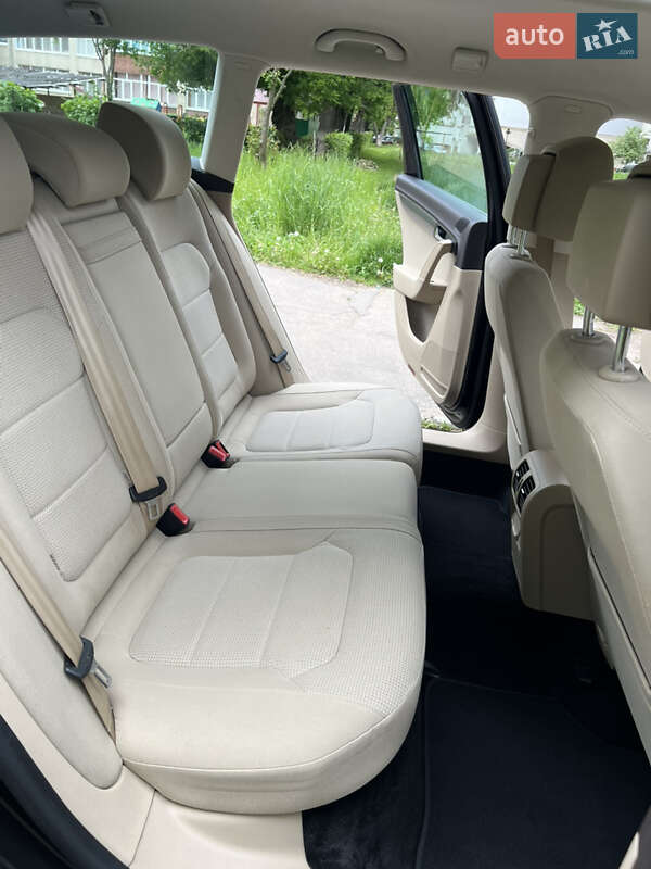 Volkswagen Passat 2011