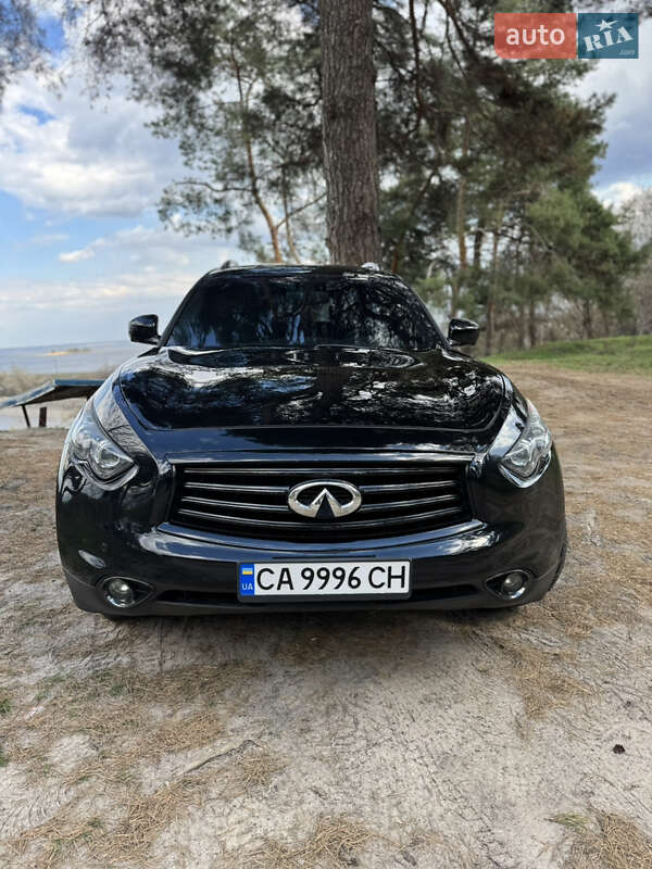 Infiniti-6