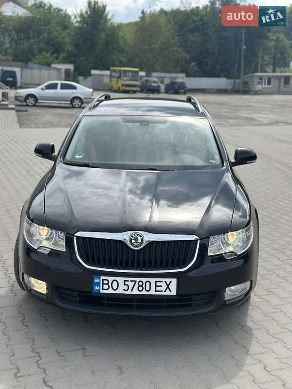 Skoda Superb 2011