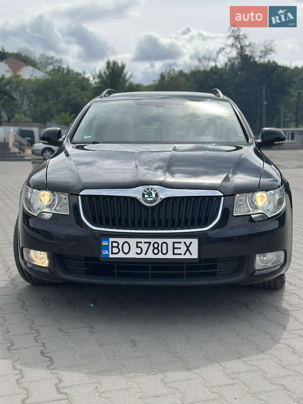 Skoda Superb 2011