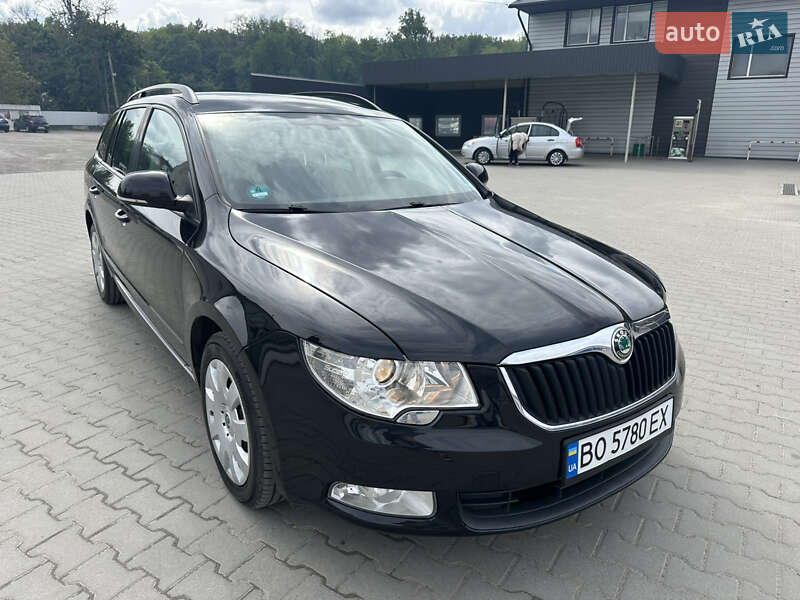 Skoda Superb 2011